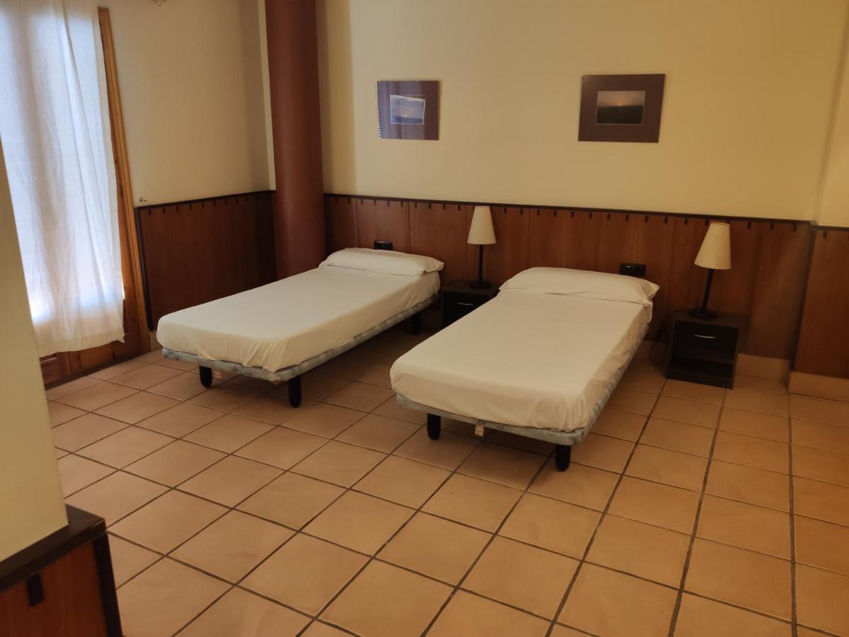 Hostal Tastavins Penarroya De Tastavins Ngoại thất bức ảnh