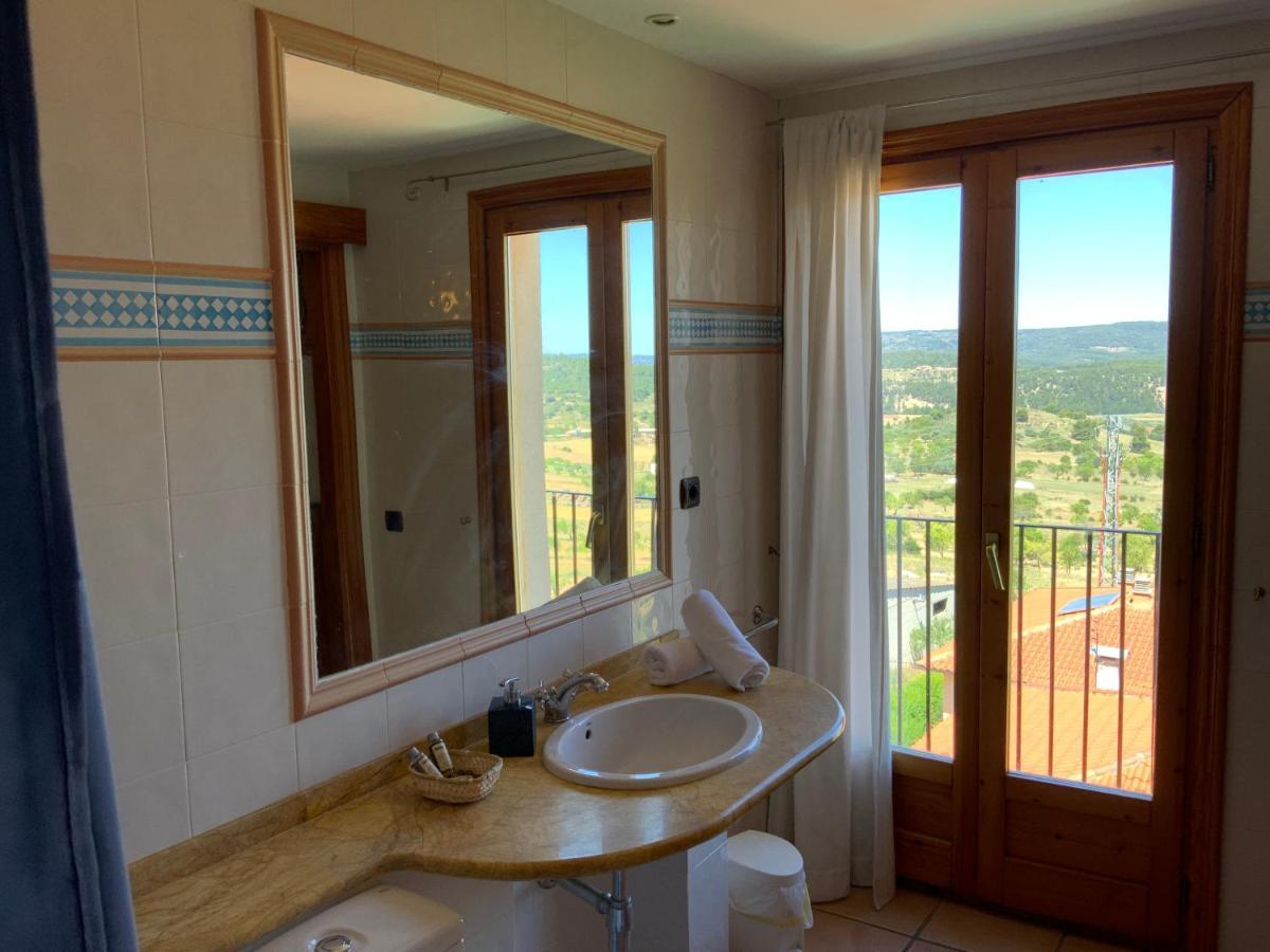 Hostal Tastavins Penarroya De Tastavins Ngoại thất bức ảnh